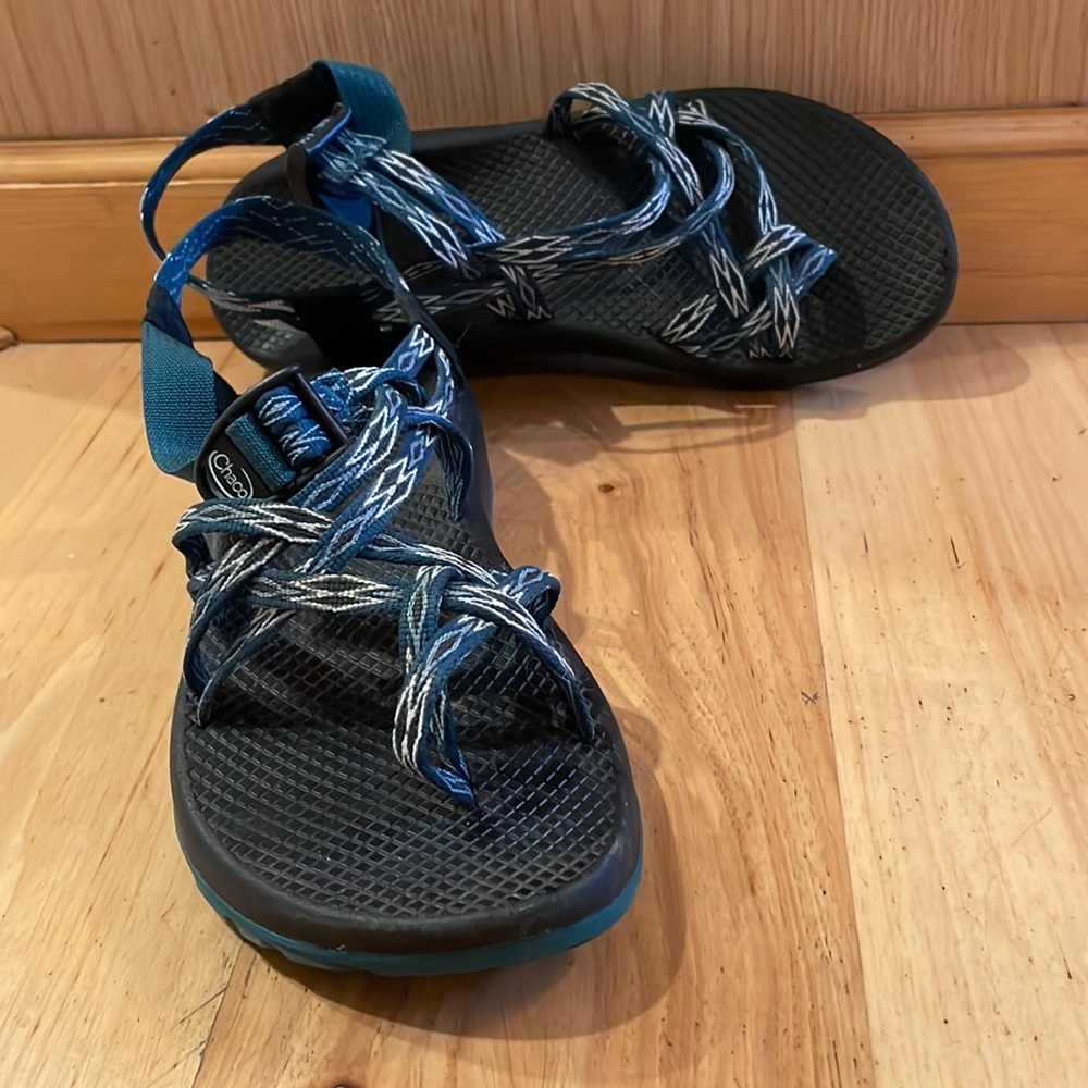 Like new Chacos W 10